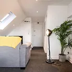 Lägenhet Sunny Side Flat 5 Contractors Long