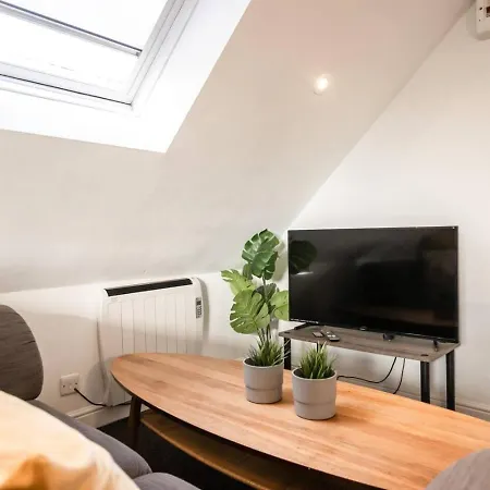 Sunny Side Flat 5 Contractors Long Apartment *