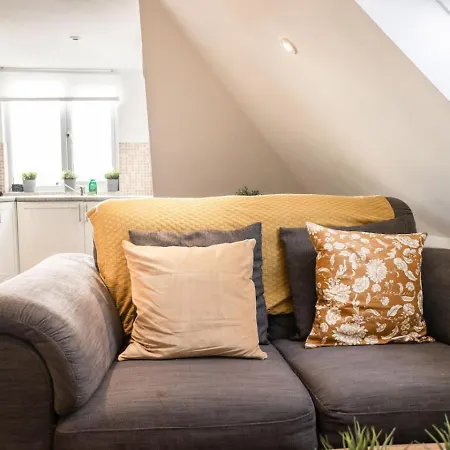Sunny Side Flat 5 Contractors Long Apartment *