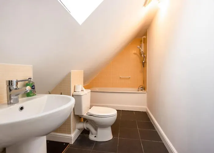 Sunny Side Flat 5 Contractors Long Bristol