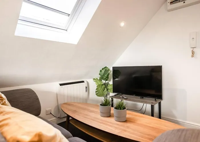 Sunny Side Flat 5 Contractors Long Apartment *