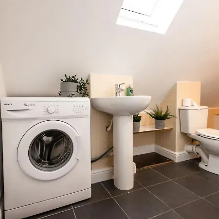 Sunny Side Flat 5 Contractors Long *